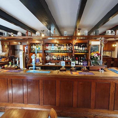 The Ship Inn Truro Exterior photo